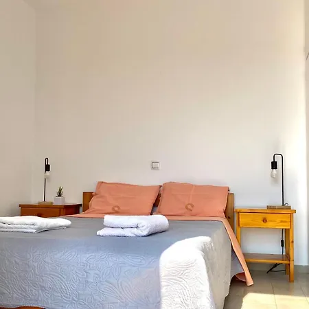 Amazing Blue Marsis In Paros Apartment Isterni (Paros)