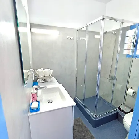 Apartment Amazing Blue Marsis In Paros *