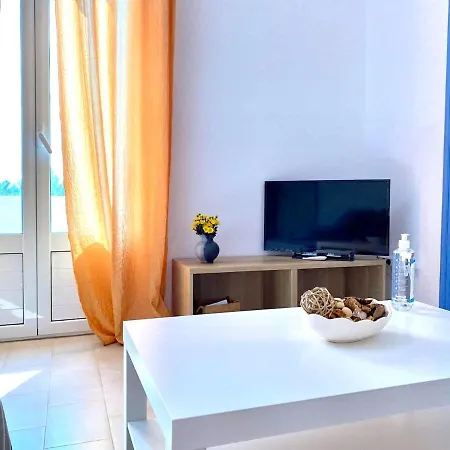 Amazing Blue Marsis In Paros Apartment Isterni (Paros)